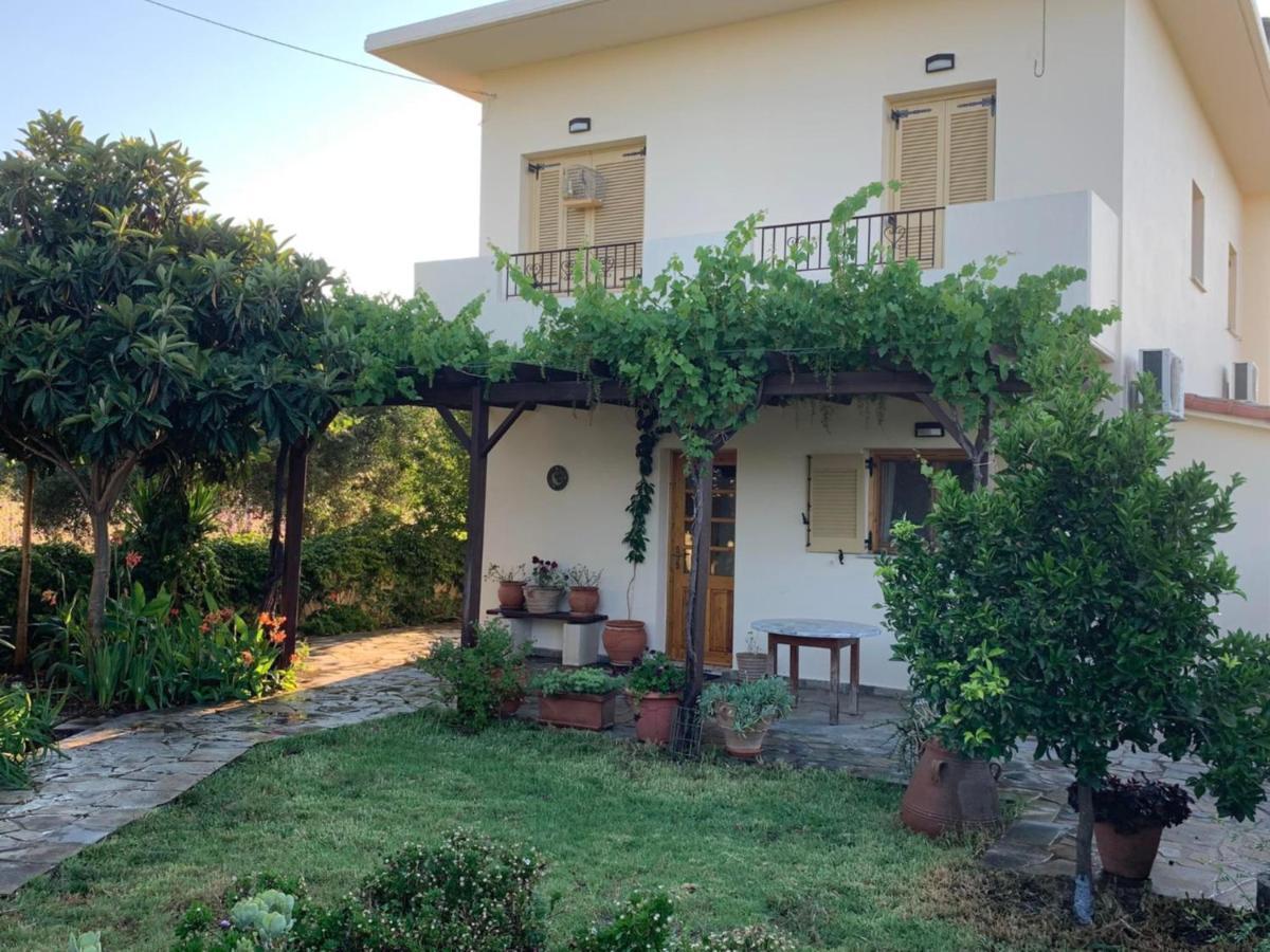 Villa Fatima Vryses 외부 사진